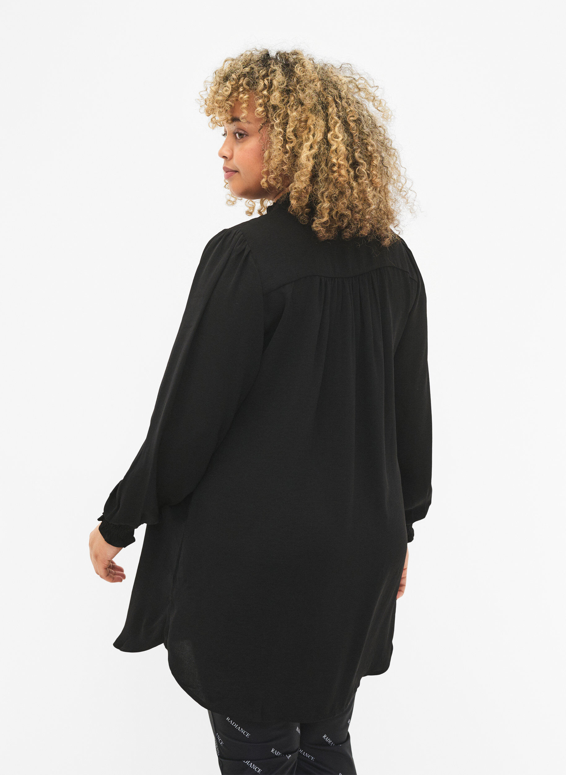 Zizzi Tunika med smock, Black, Model image number 1