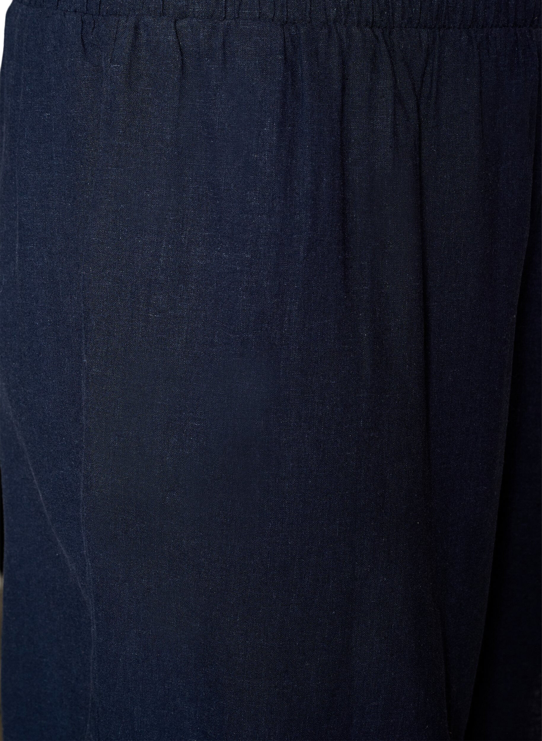 Zizzi Shorts i h&oslash;r og viskose med h&oslash;j talje, Bl&aring;, Packshot image number 3