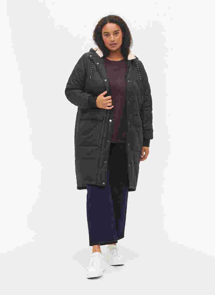 Quiltet jakke med hætte og justerbar talje, Black, Model image number 2
