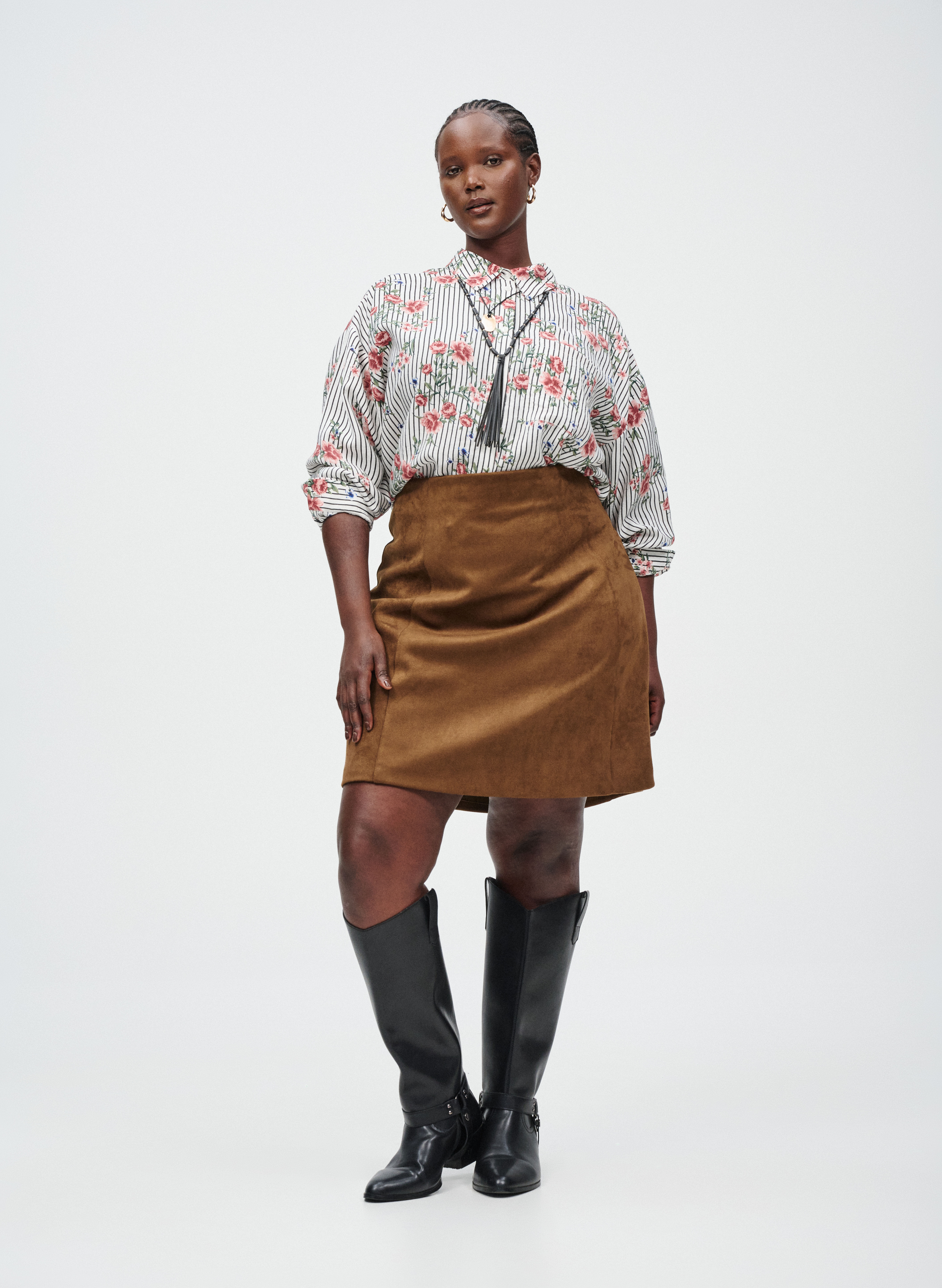 Skjorte med blomsterprint, , Model