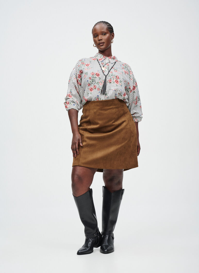 Skjorte med blomsterprint, , Model