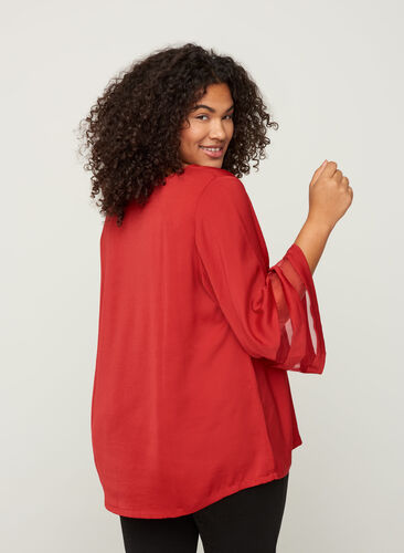 Ensfarvet bluse med 3/4 ærmer og v-hals, Haute Red, Model image number 1