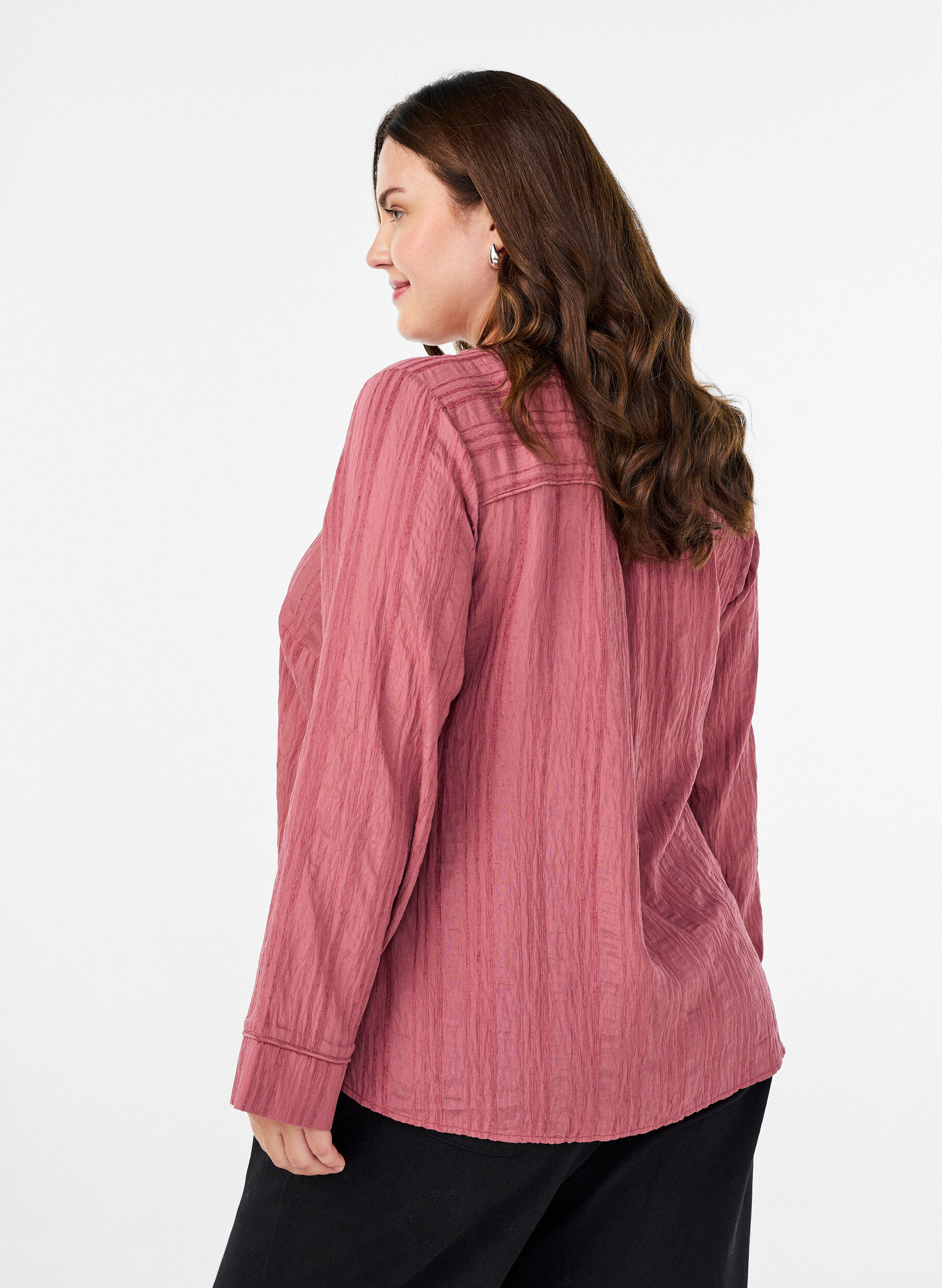 Zizzi Bluse med tone-i-tone struktur og knapper, Lyser&oslash;d, Model image number 2