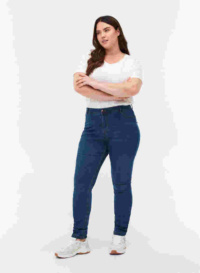 Ekstra slim Nille jeans med høj talje, Blue d. washed, Model