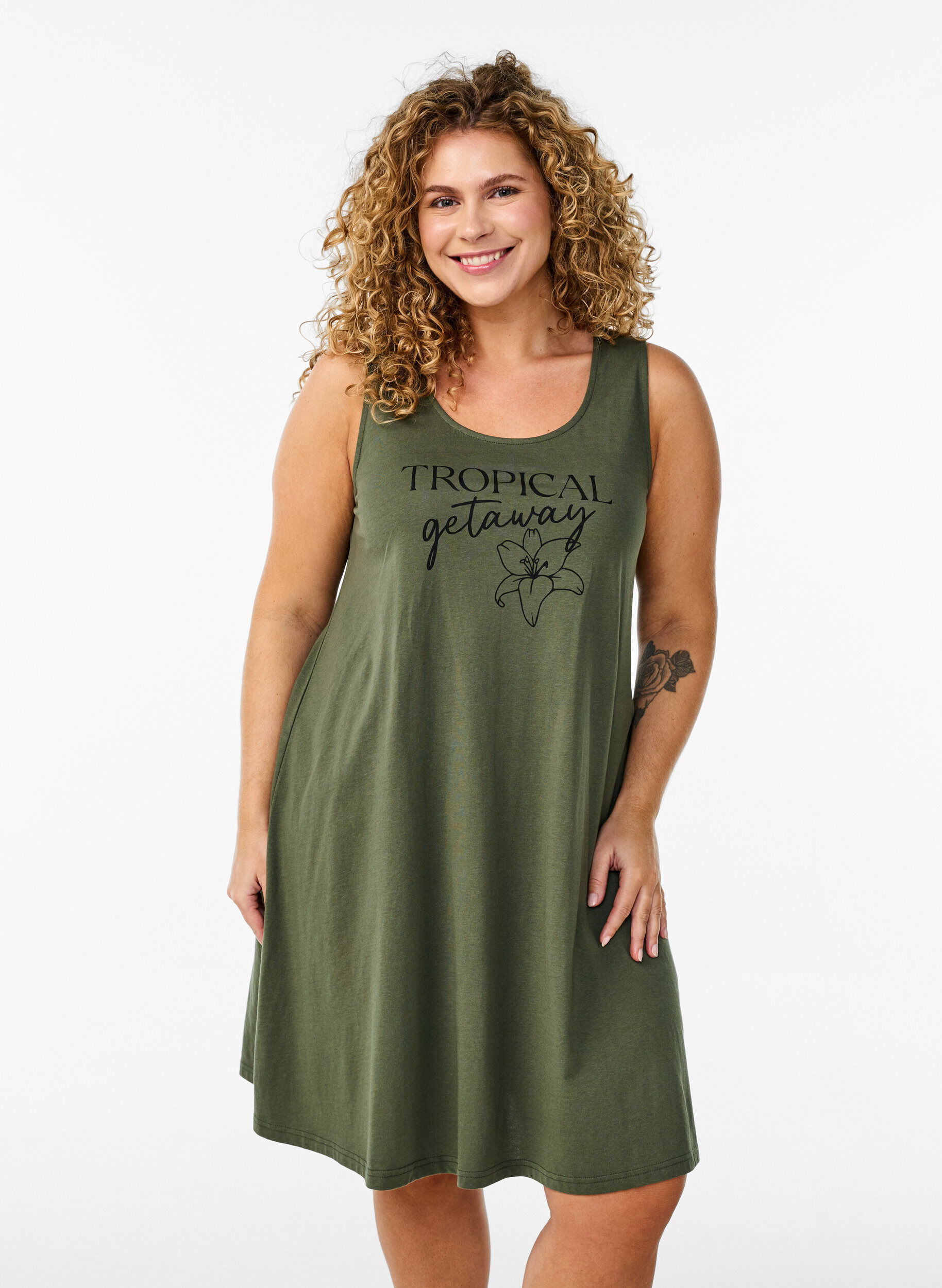 Zizzi &AElig;rmel&oslash;s kjole med A-facon, Gr&oslash;n, Model image number 0