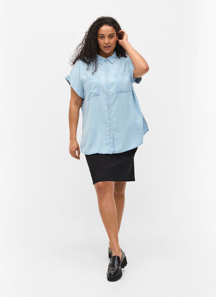 Kortærmet skjorte med brystlommer, Light blue denim, Model image number 2