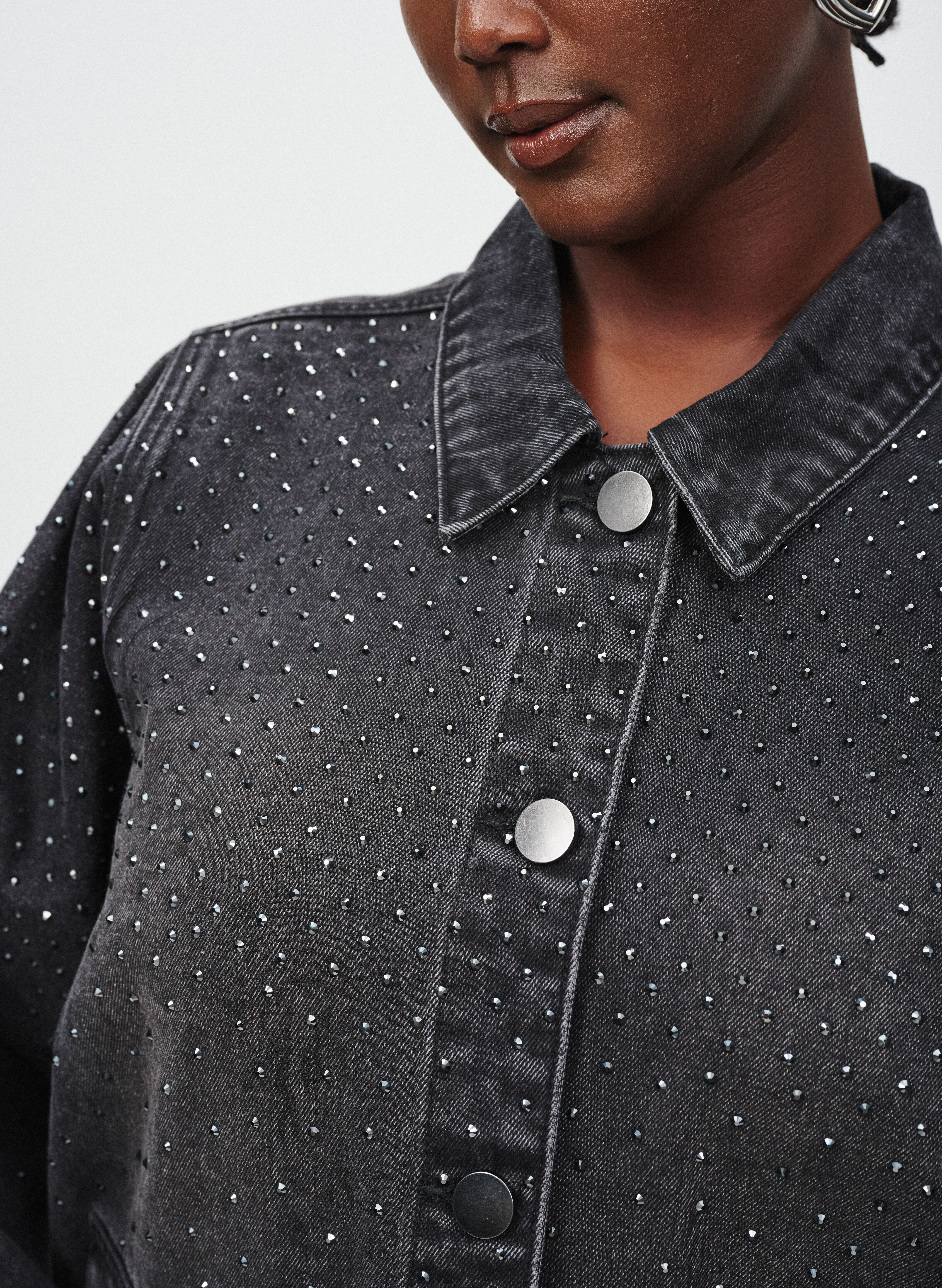 Zizzi Denim med detaljer i sten, , Model