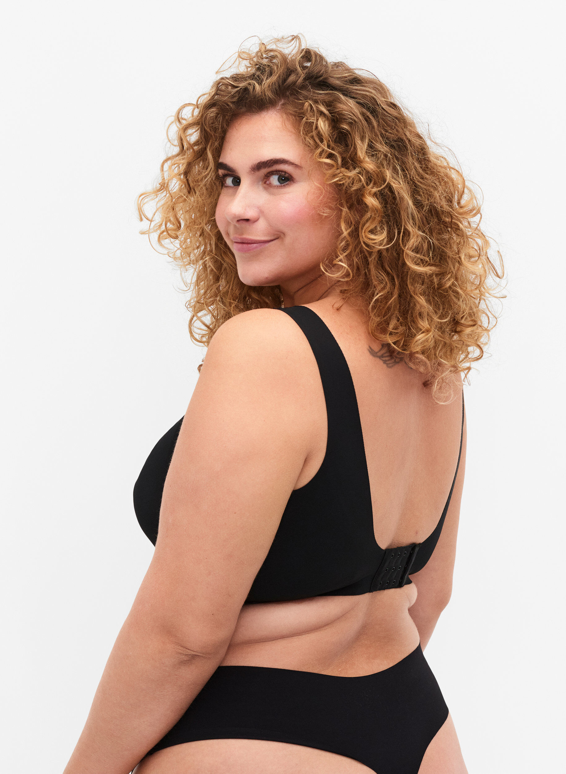 Zizzi Bl&oslash;d bh med udtagelig indl&aelig;g, Black, Model image number 1