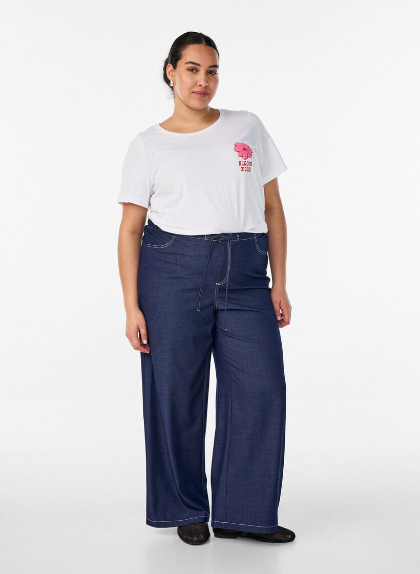 T-shirt med motiv, Hvid, Model image number 1
