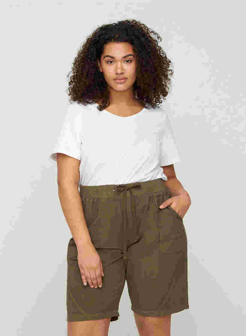 Løse shorts med lommer i bomuld, Ivy Green, Model image number 0