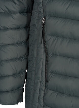 Quiltet letvægts jakke med aftagelig hætte og lommer, Urban Chic, Packshot image number 3