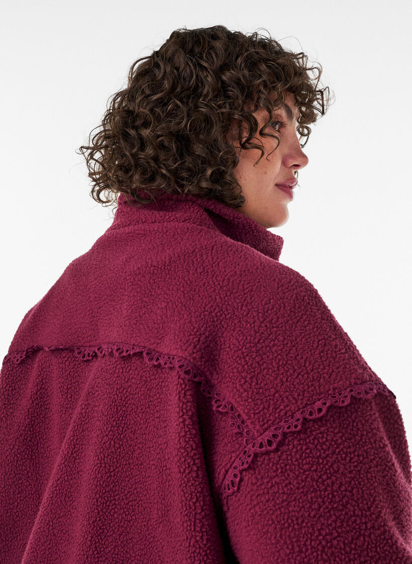 Teddyjakke med hulm&oslash;nsterb&aring;nd og h&oslash;j krave, R&oslash;d, Model image number 3
