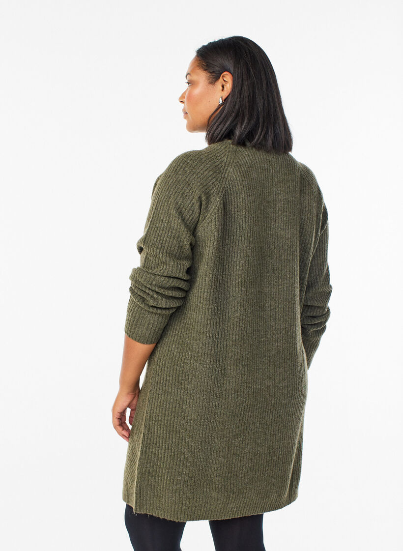 Kn&aelig;lang strikkjole med h&oslash;j hals, Gr&oslash;n, Model image number 2