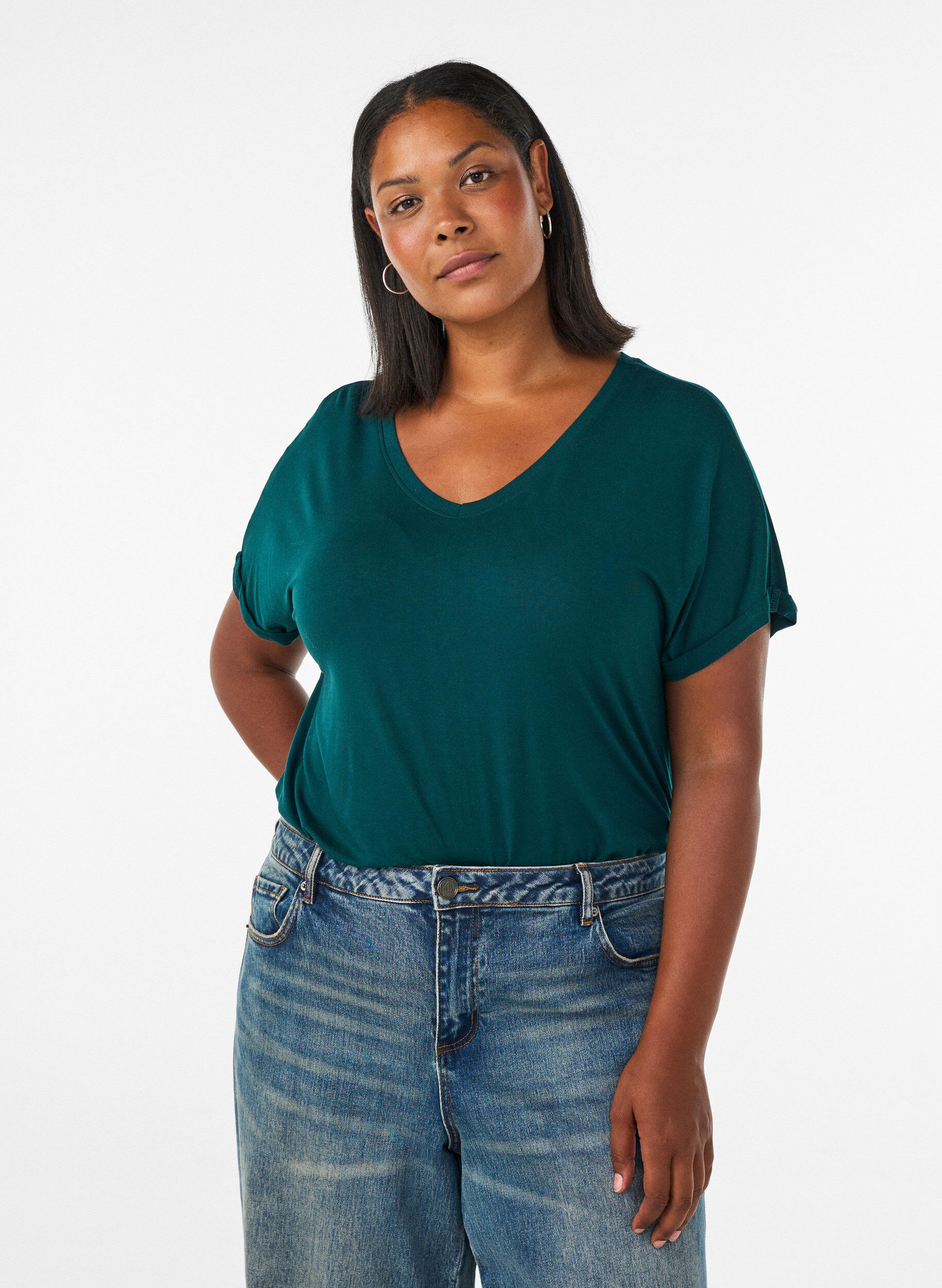 ZizziBasis T-shirt i viskose med V-hals, Gr&oslash;n, Model image number 0