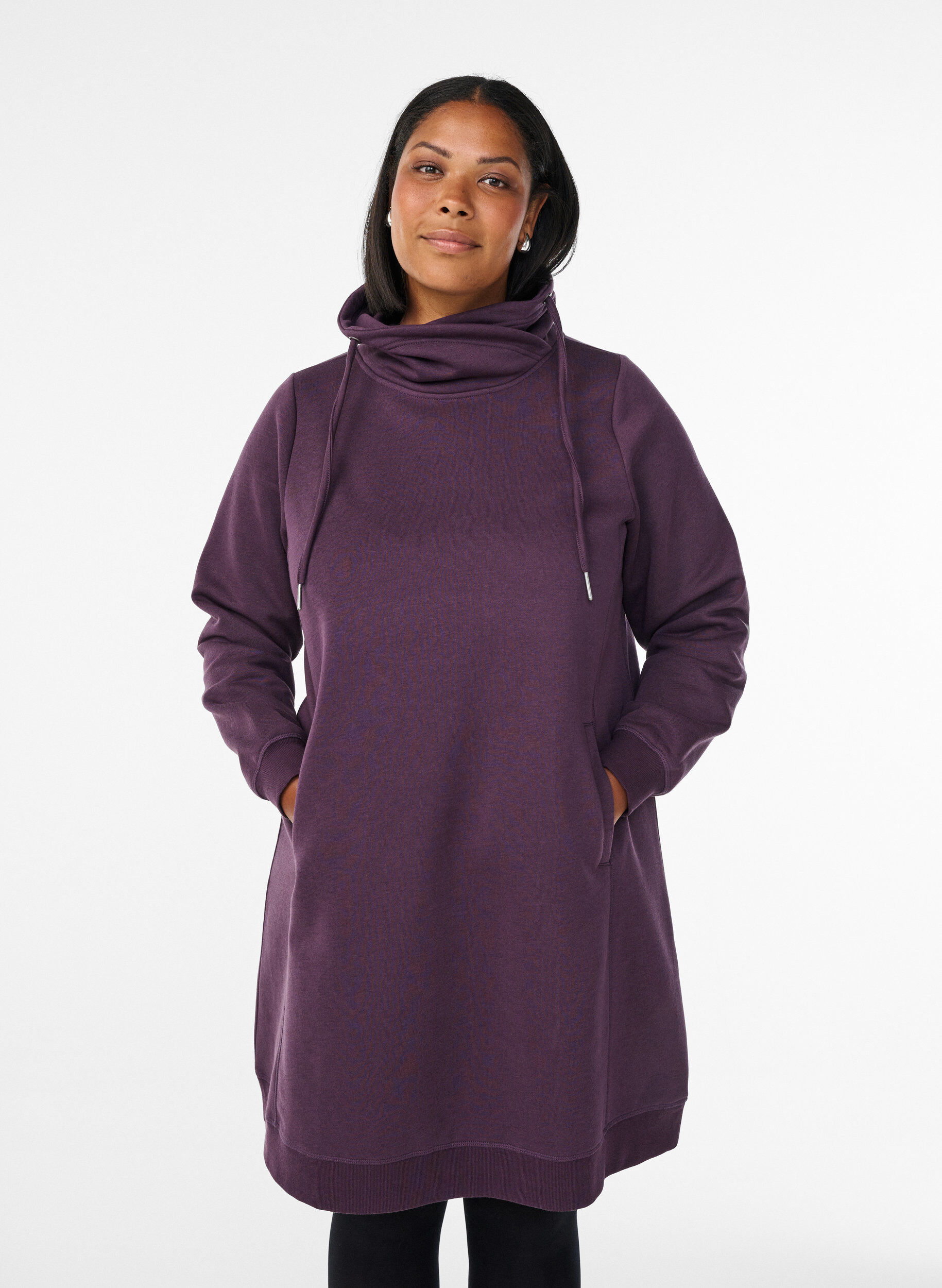 Kort sweatkjole med h&oslash;j krave og lommer, Lilla, Model