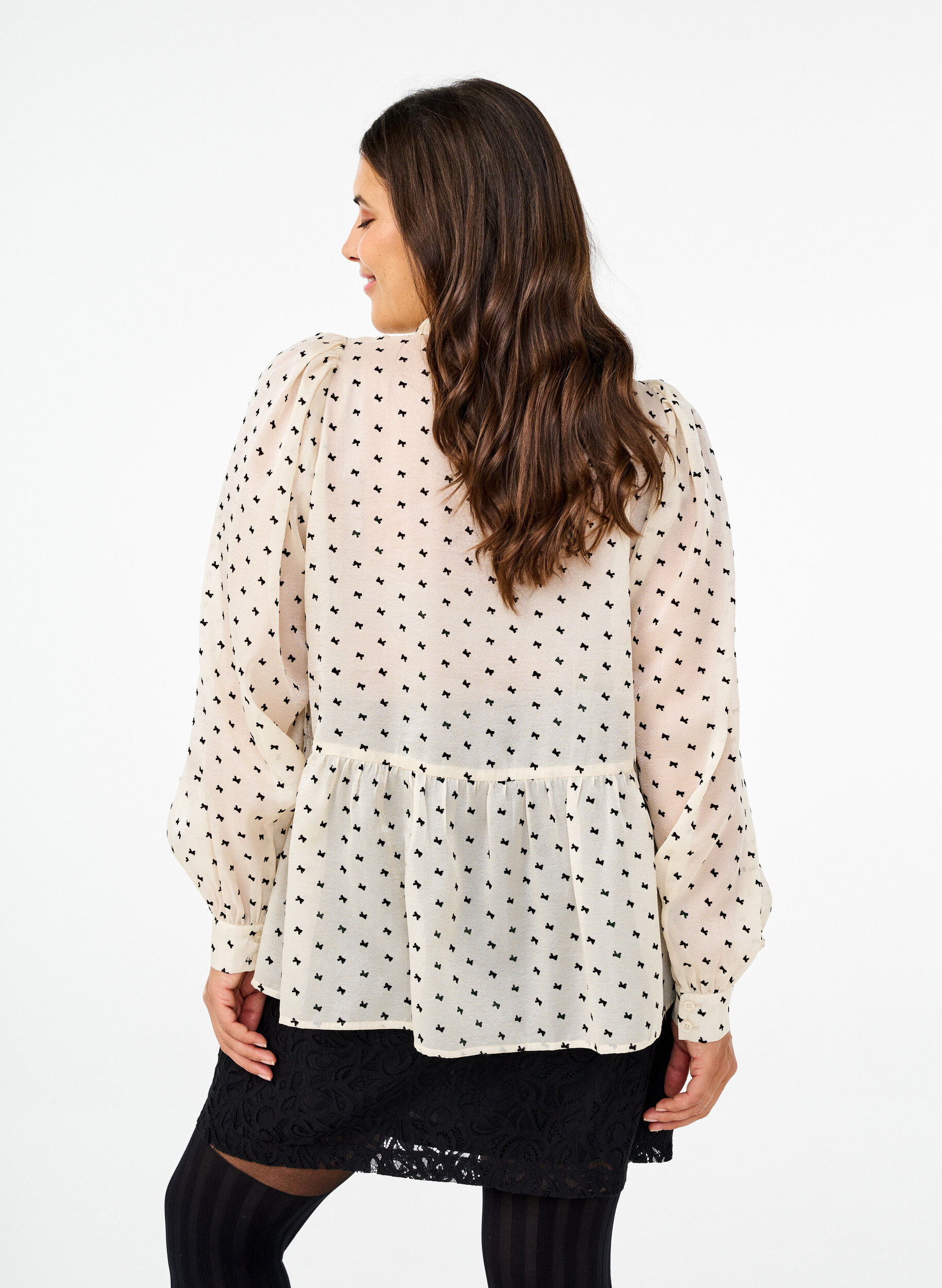 Zizzi Bluse med peplum og sl&oslash;jfer, Ecru w Bow, Model image number 1