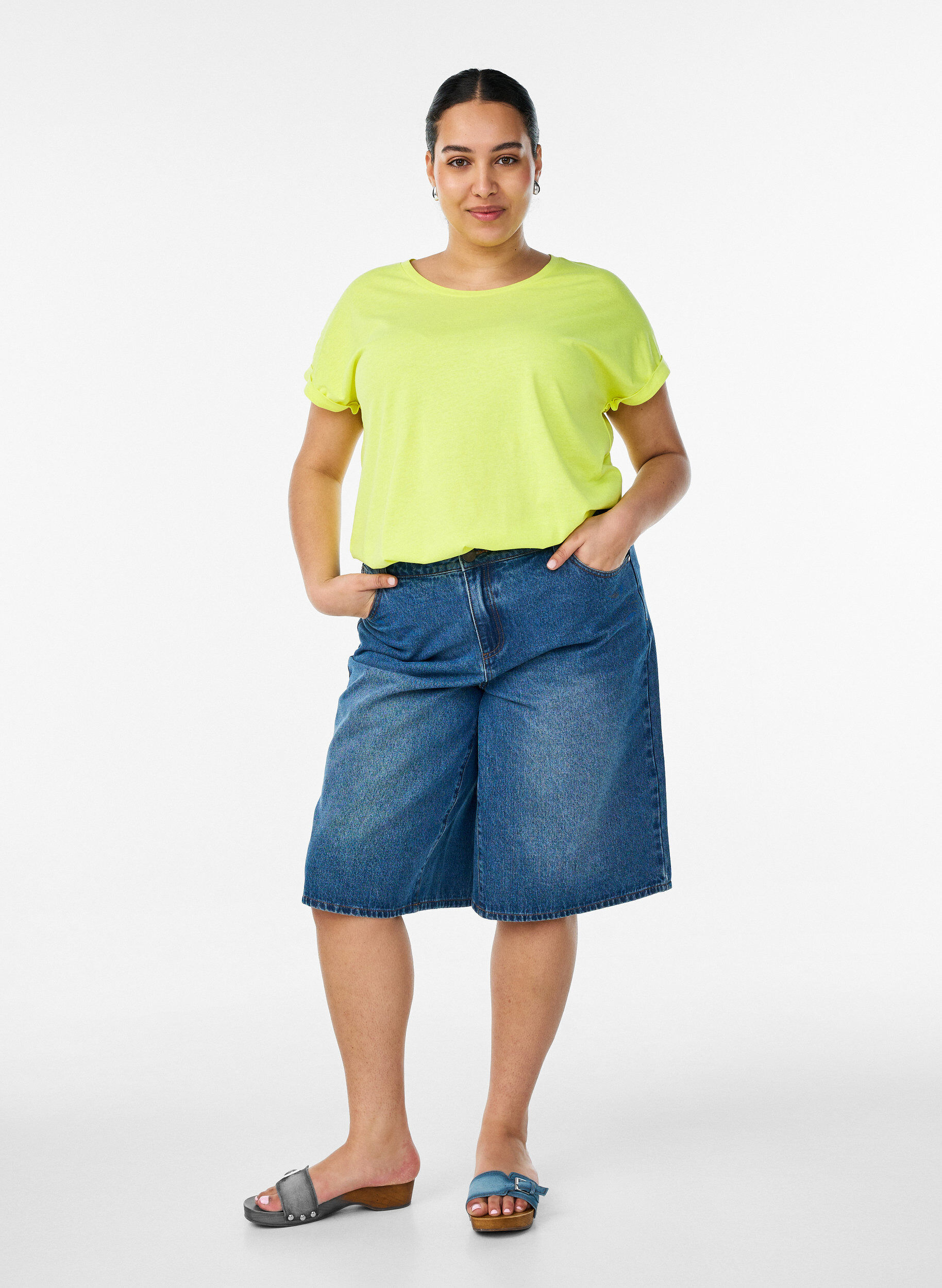 Zizzi Neonfarvet t-shirt i bomuld, Gul, Model image number 1