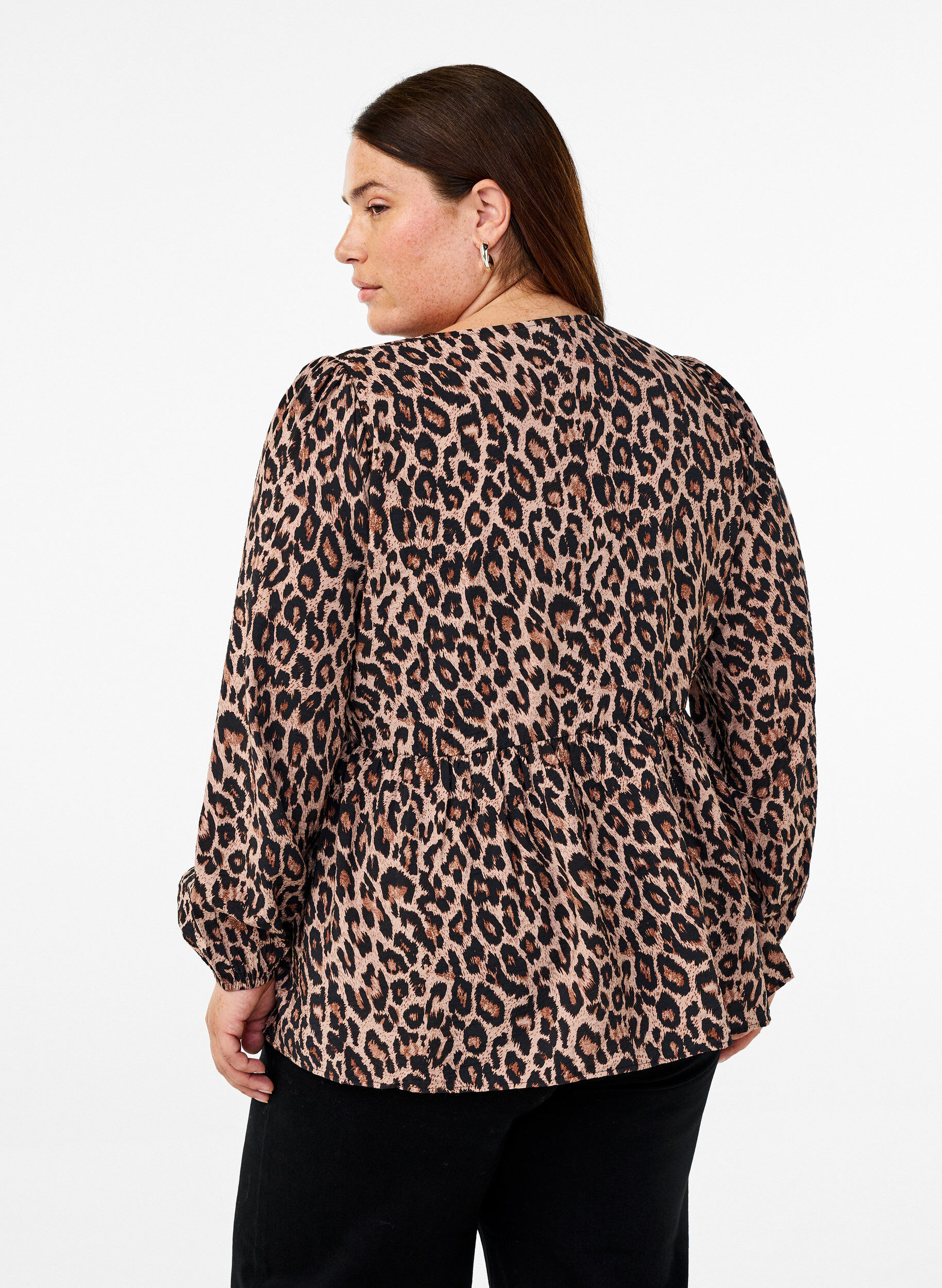 Zizzi Peplumbluse med bindeb&aring;nd og leoprint, Brun, Model image number 2
