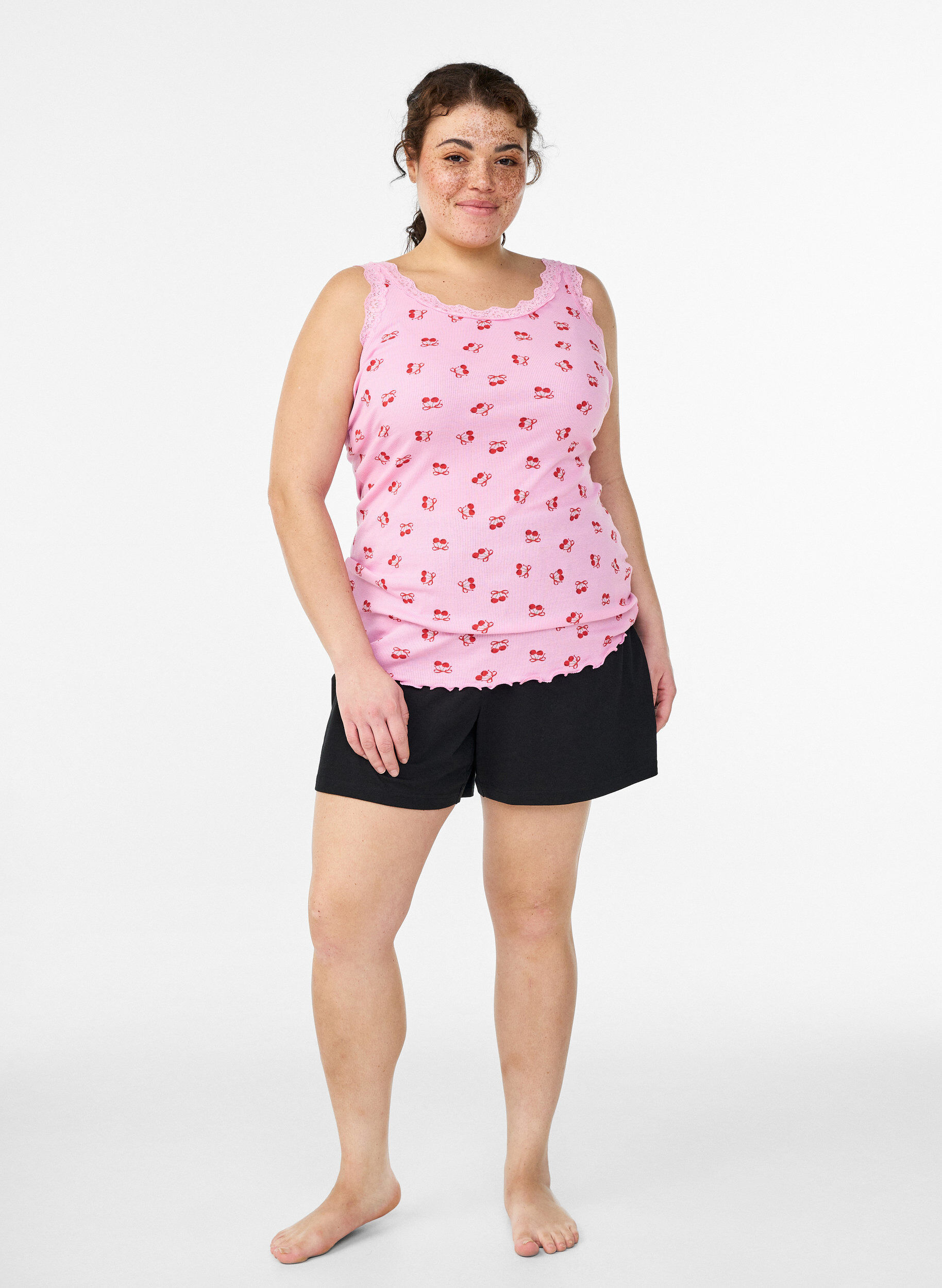 Zizzi Top med print og blondekant, Lyser&oslash;d, Model image number 1