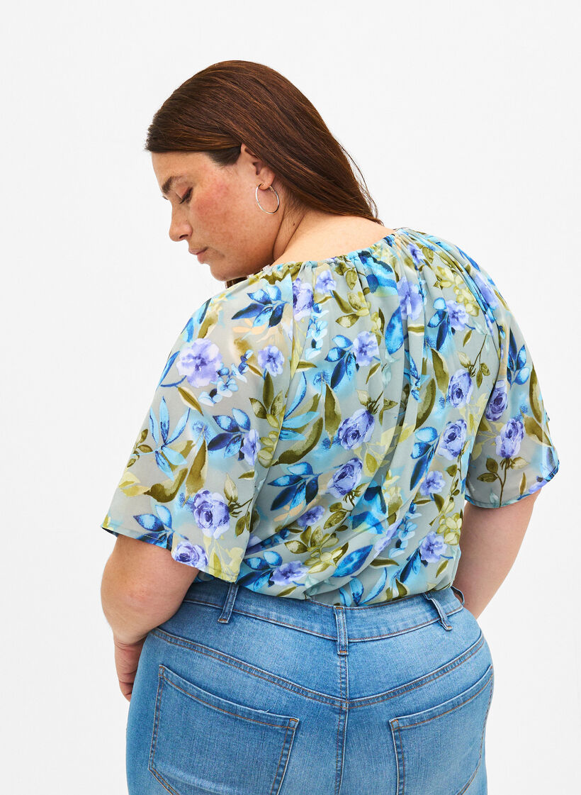 Blomstret festbluse med korte ærmer, Wrought Iron AOP, Model image number 1