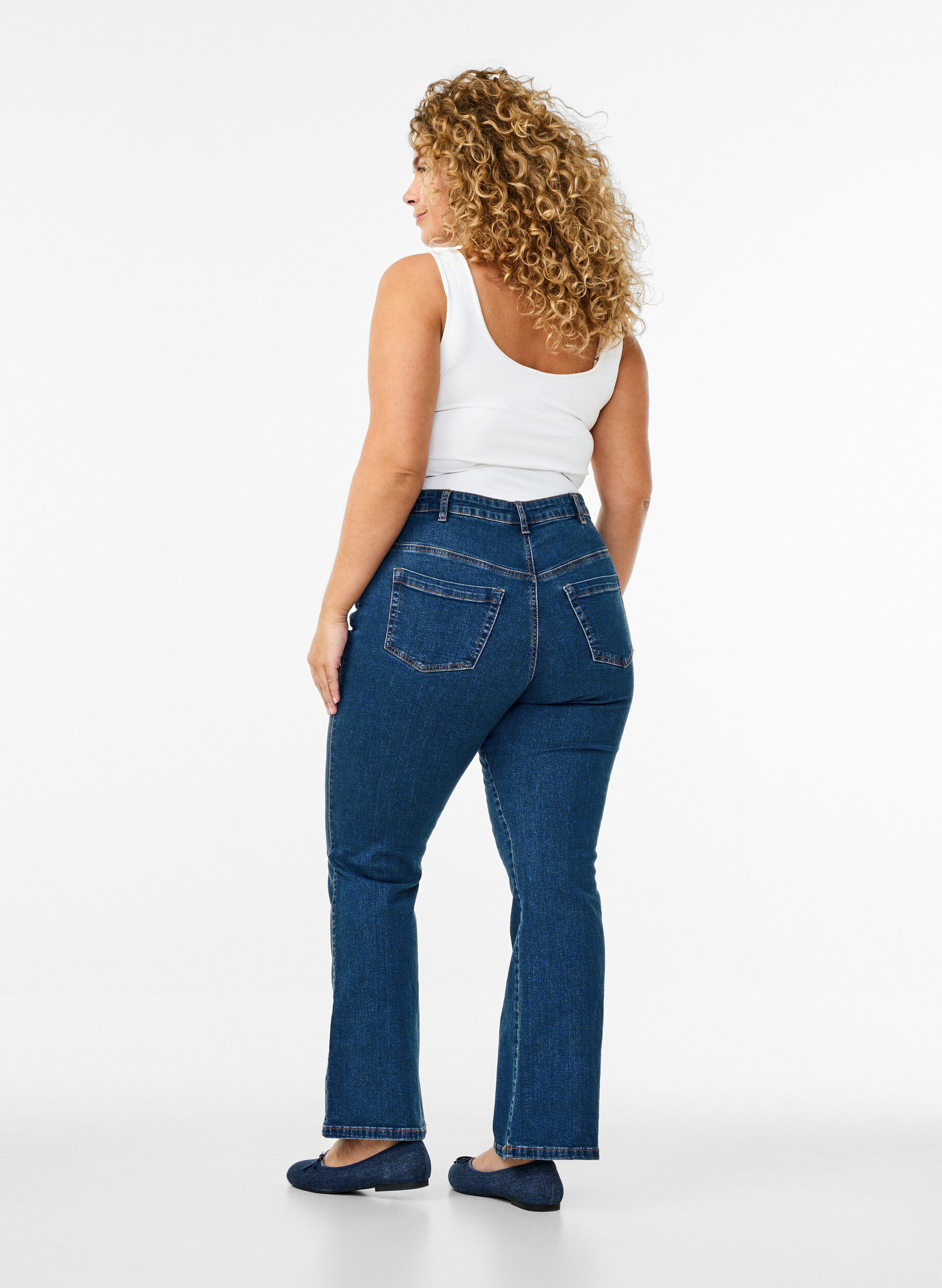 ZizziEllen bootcut jeans med h&oslash;j talje, Bl&aring;, Model image number 1