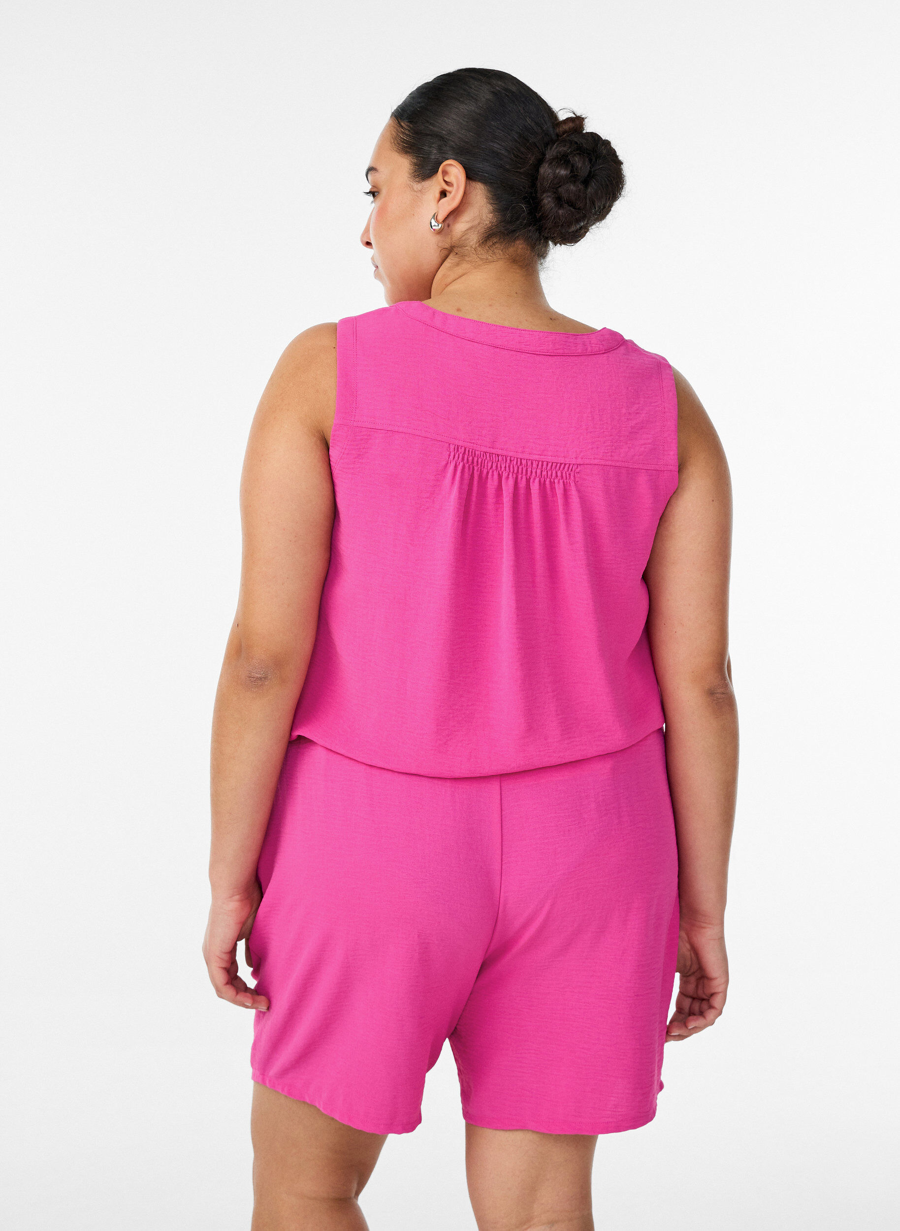 ZizziShorts med lommer og elastik i taljen, Lyser&oslash;d, Model image number 2