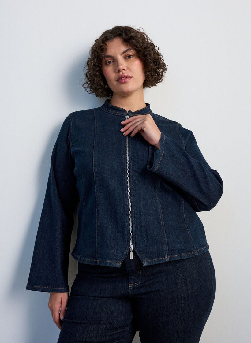 Figursyet denimjakke med lynl&aring;s, Bl&aring;, Model image number 0