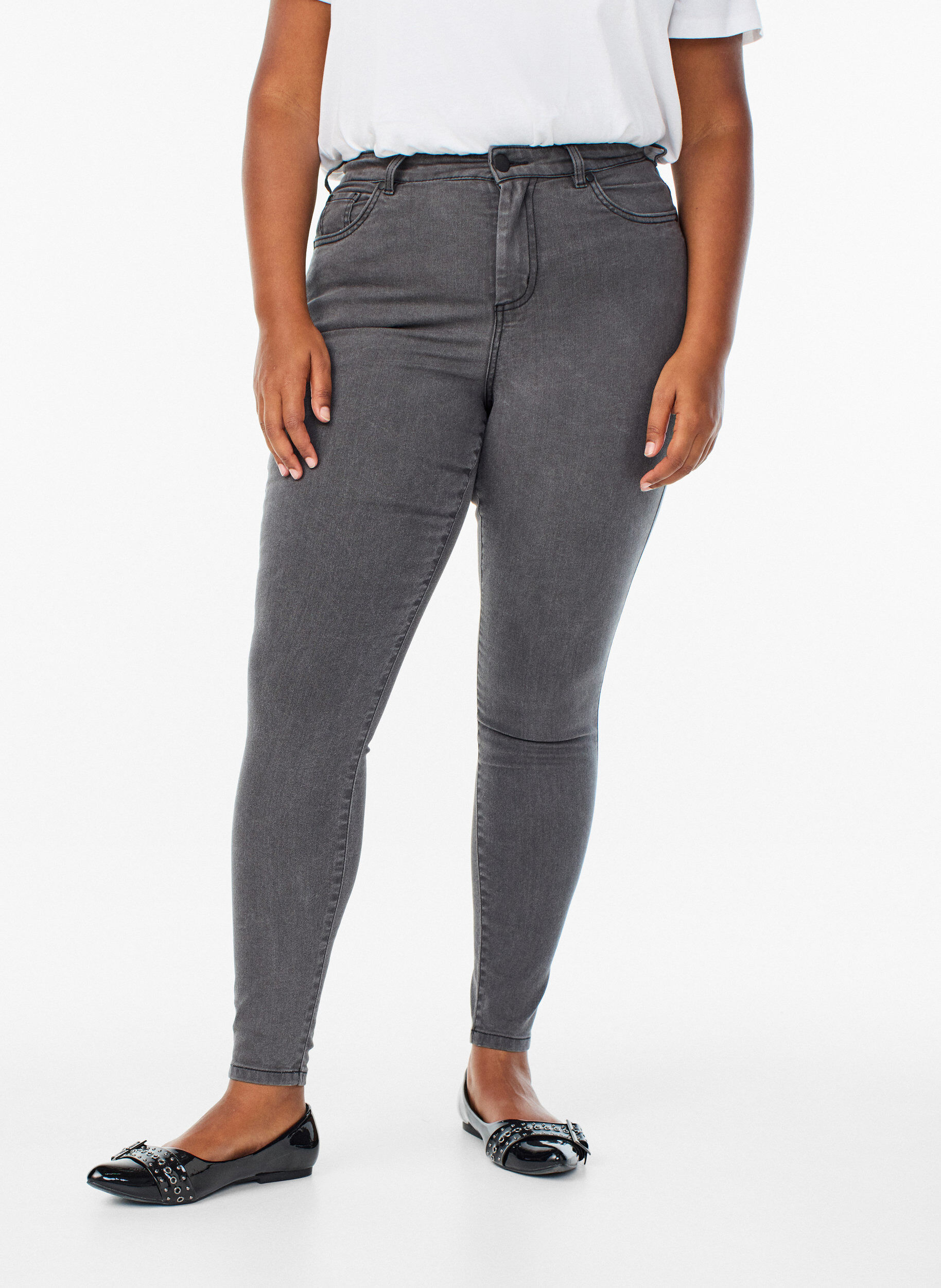 ZizziAmy jeans med h&oslash;j talje og super slim fit, Gr&aring;, Model image number 2