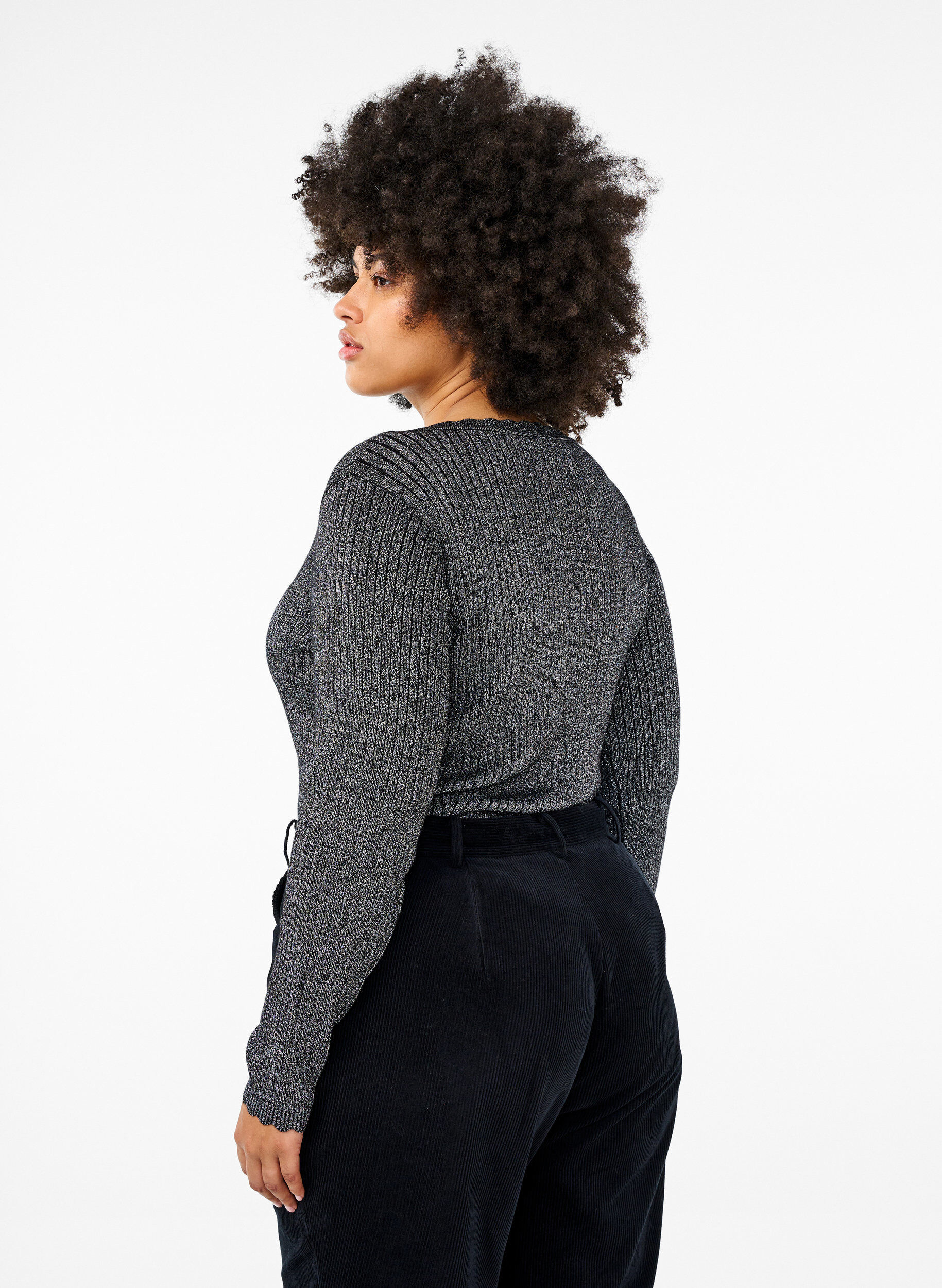 Zizzi T&aelig;tsiddende strikbluse med glimmertr&aring;d, Sort, Model image number 2