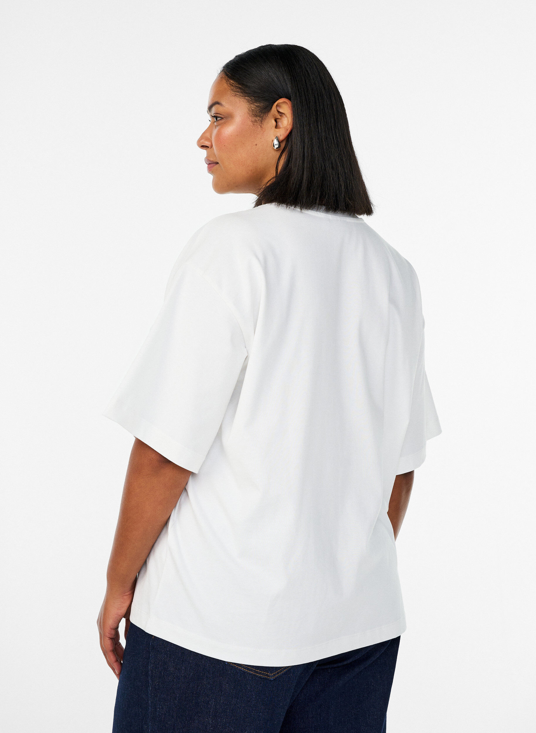 Zizzi Oversize t-shirt med 1/2 &aelig;rmer, Hvid, Model image number 2
