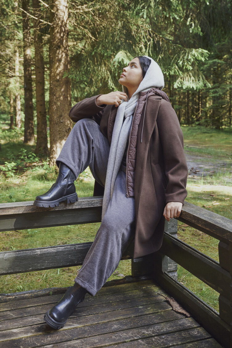 Bl&oslash;d og jordn&aelig;r lagstil, , Model