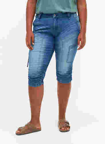 Slim fit capri jeans med lommer, Light blue denim, Model image number 3