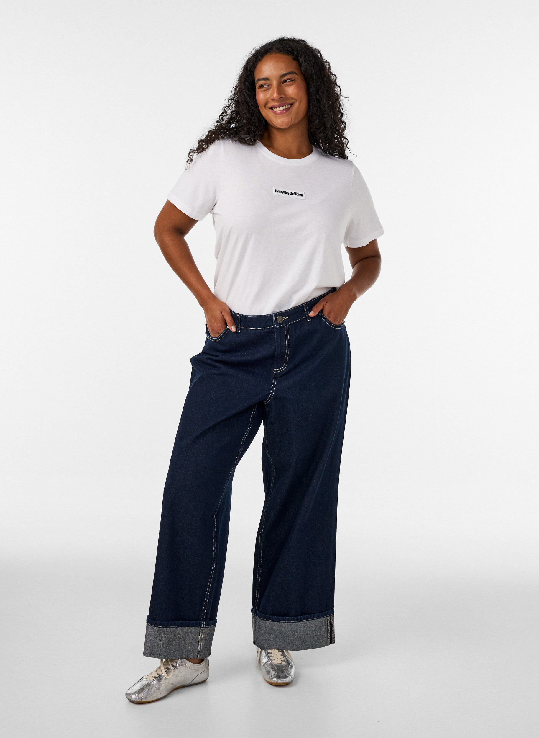ZizziT-shirt i bomuld med tekstbadge, Hvid, Model image number 1