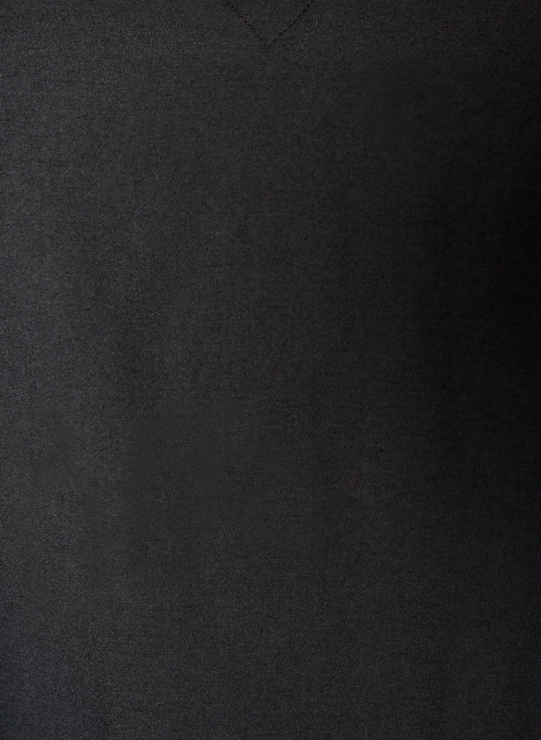 ZizziViskosebluse med V-udsk&aelig;ring, Sort, Packshot image number 2