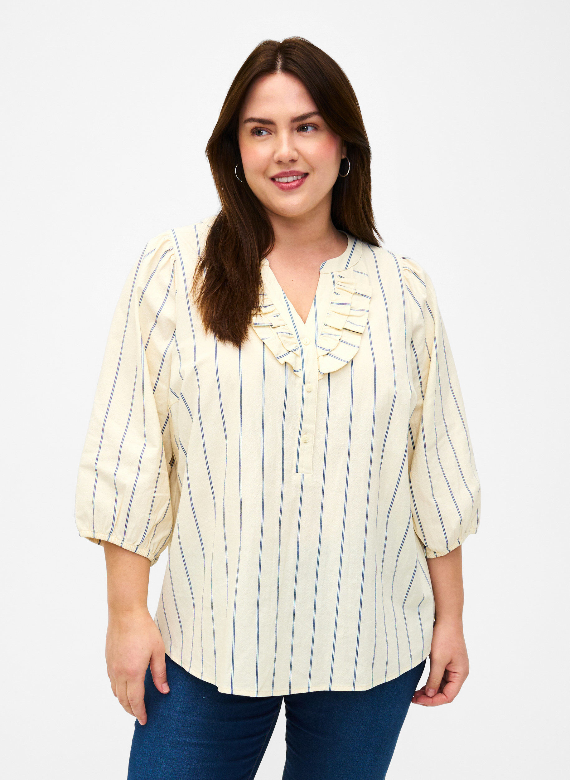 Zizzi 3/4 &aelig;rmet bluse i bomuld med striber, Eggnog Stripe, Model image number 0