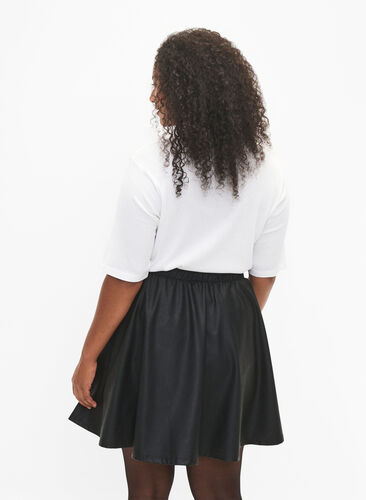 Imiteret læder nederdel med løs pasform, Black, Model image number 1