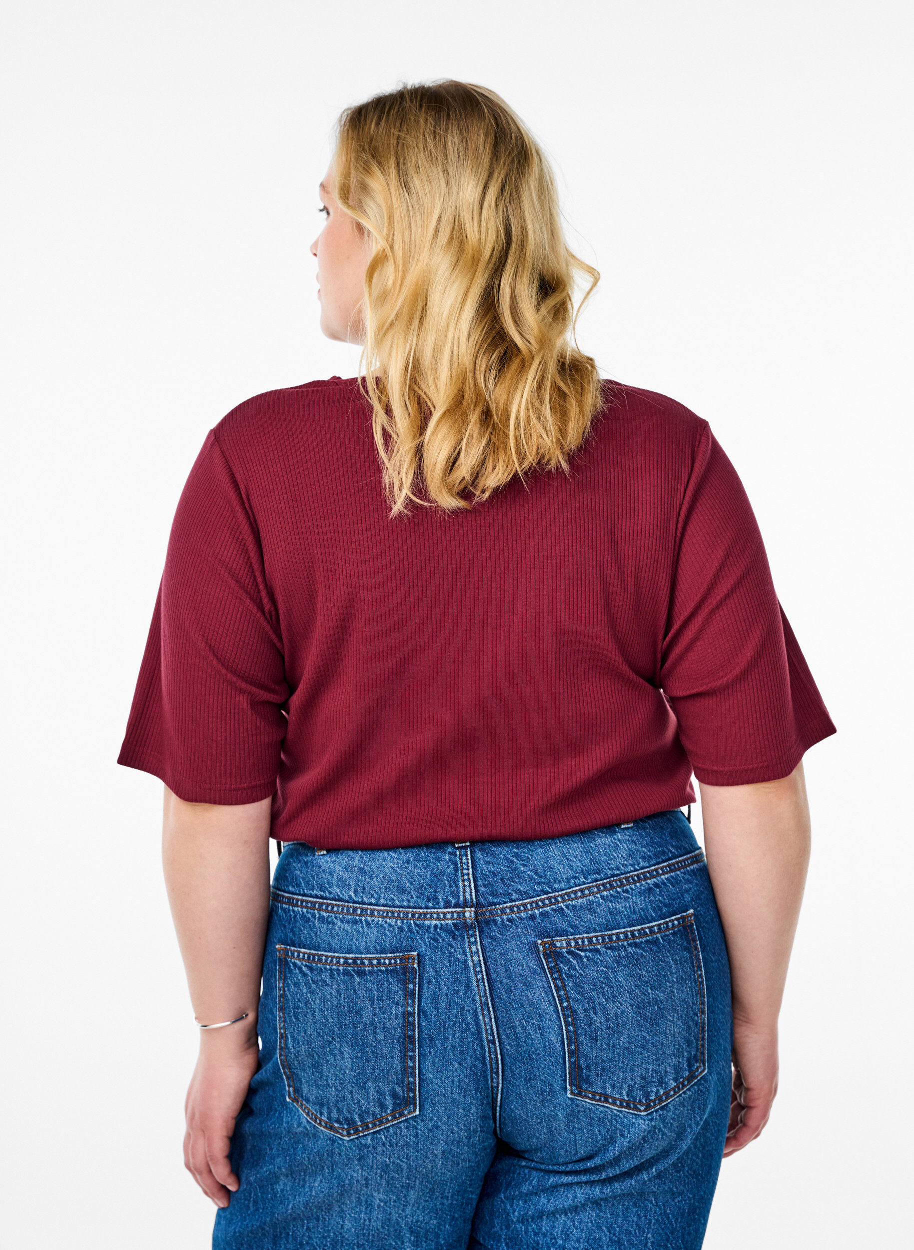 ZizziRibbet jerseybluse med korte &aelig;rmer, M&oslash;rk Bordeaux, Model image number 2
