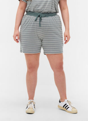 Løse bomulds shorts med striber, Balsam Green w.Egret, Model image number 2