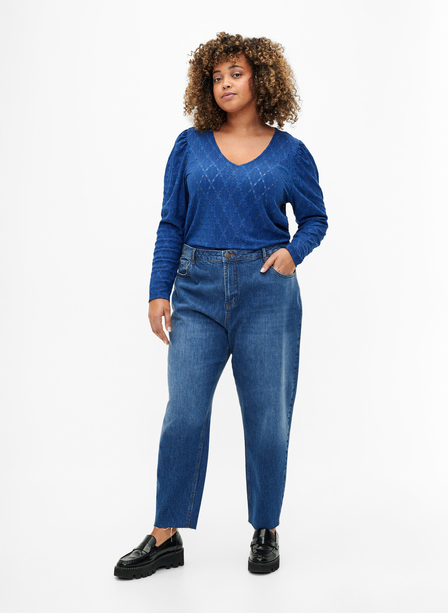 Zizzi V-hals bluse med hulm&oslash;nster, Limoges, Model image number 2