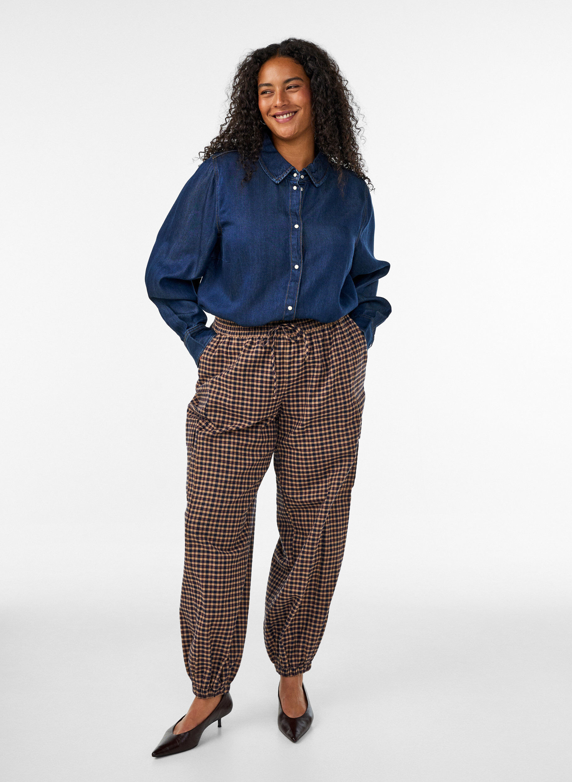 ZizziDenimskjorte i lyocell med trykknapper, Bl&aring;, Model image number 1