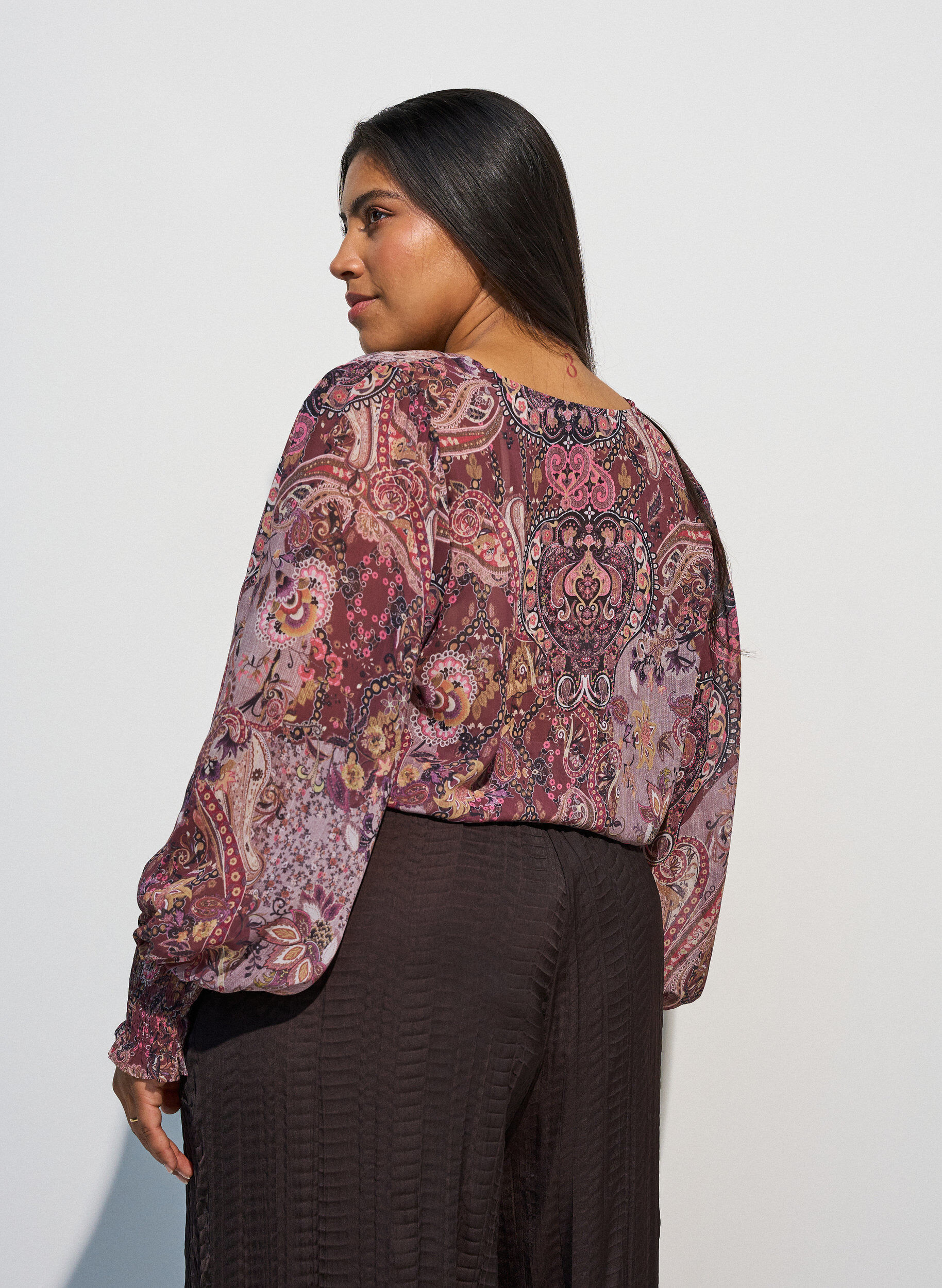 ZizziTunika med paisleyprint og smockmanchetter, Lyser&oslash;d, Model image number 2