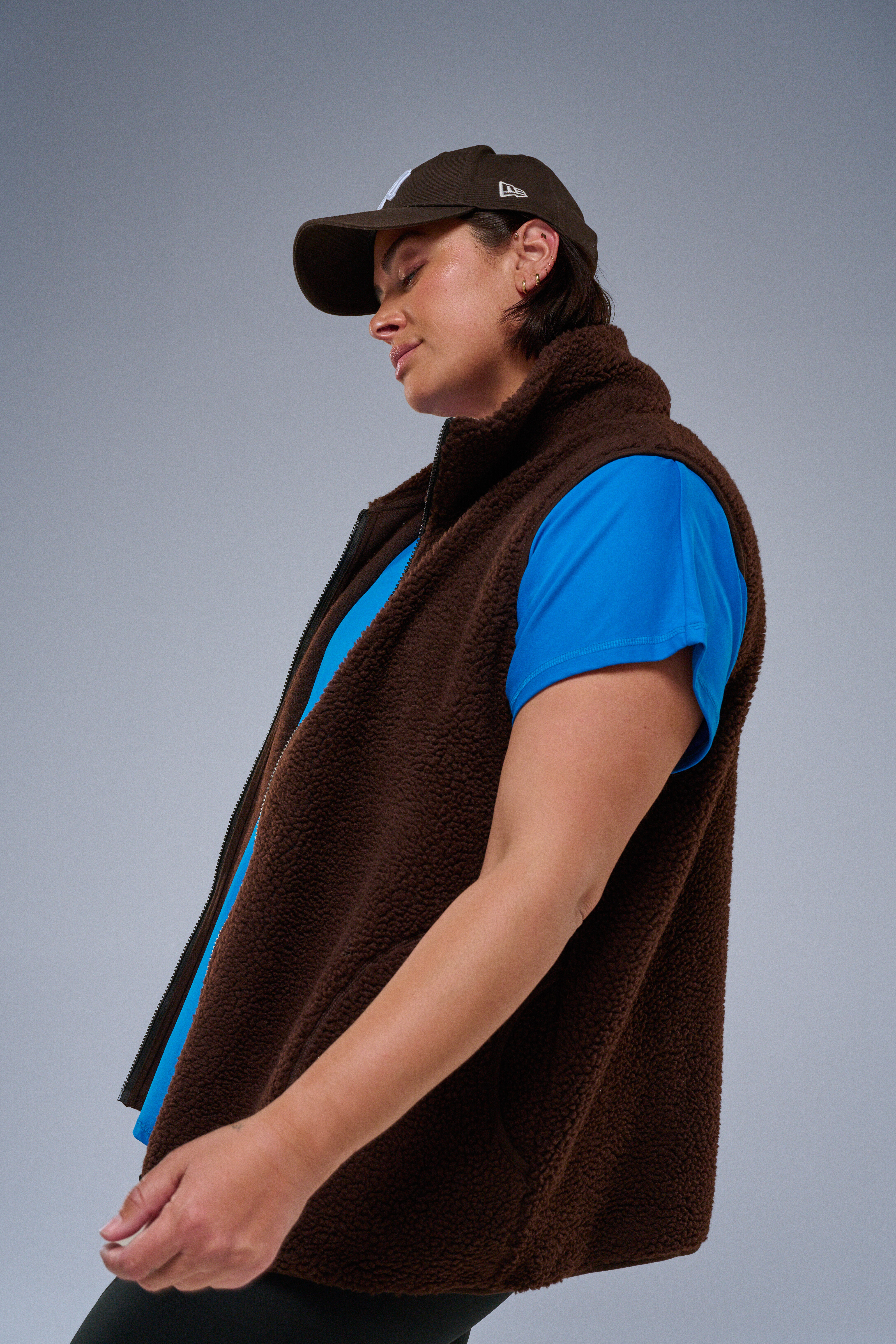 Zizzi Brun vest med lynl&aring;s, , Model