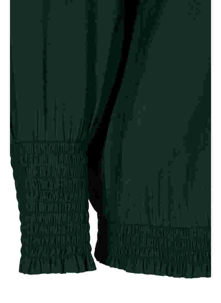 Viskosebluse med lange ærmer og smock, Scarab, Packshot image number 3