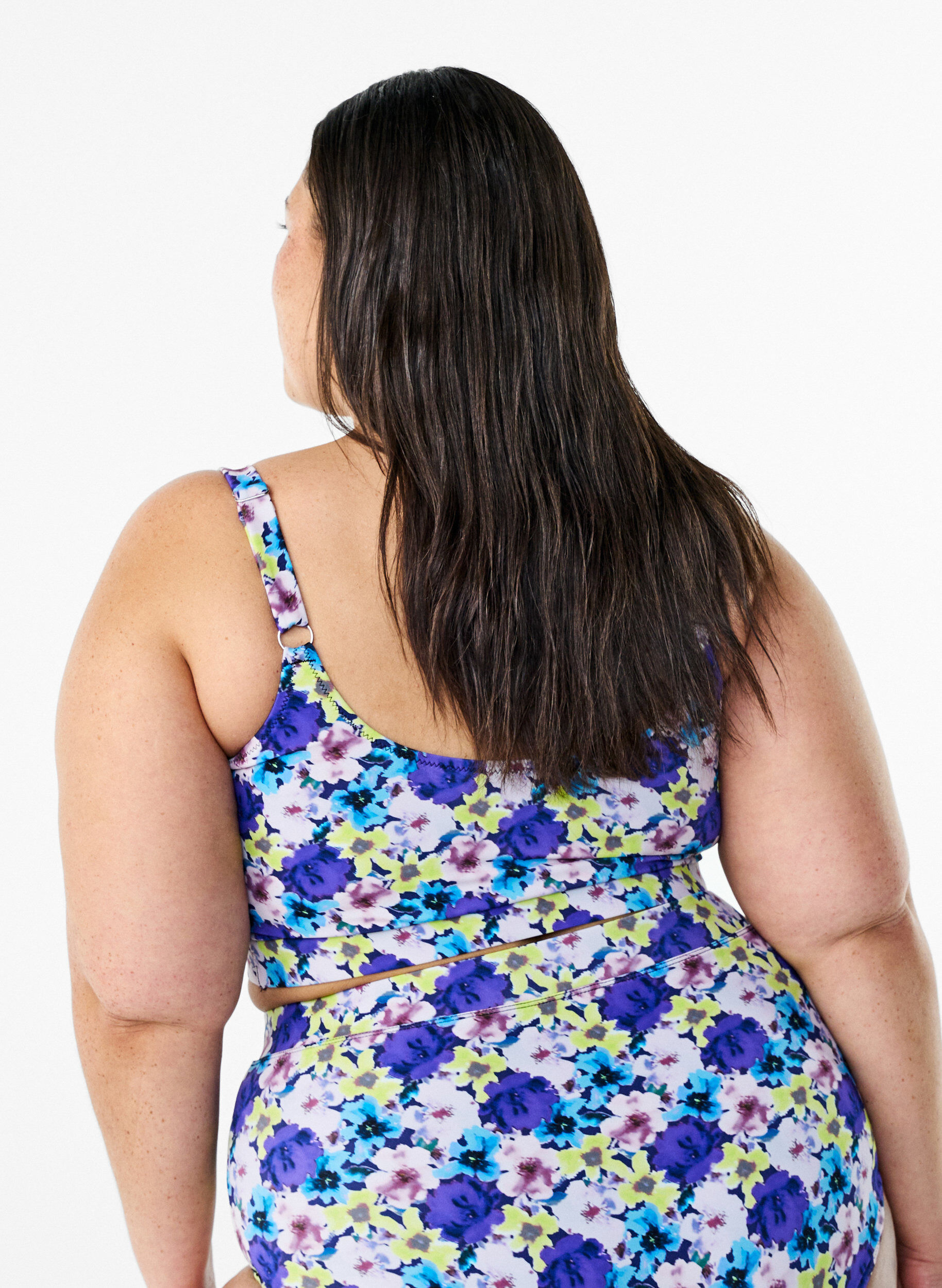 Zizzi Bikini top med regulerbare stropper, Lilla, Model image number 2