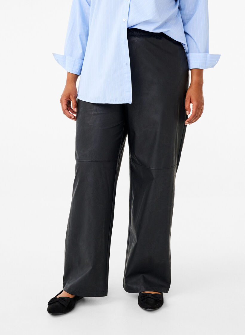 Løse bukser i imiteret læder med elastisk linning, Black, Model image number 2