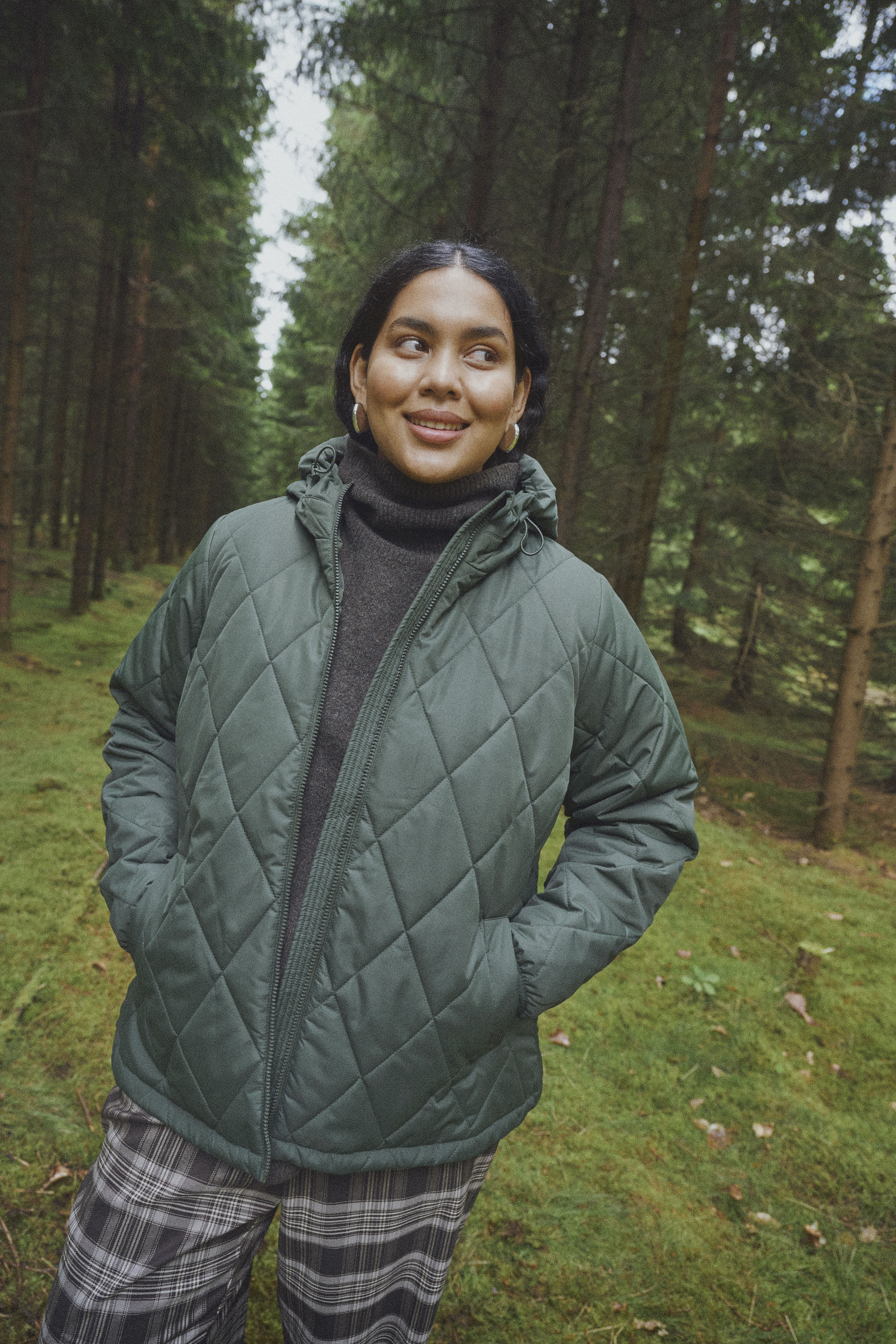 Naturn&aelig;r og afslappet stil, , Model