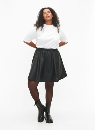 Imiteret læder nederdel med løs pasform, Black, Model image number 3
