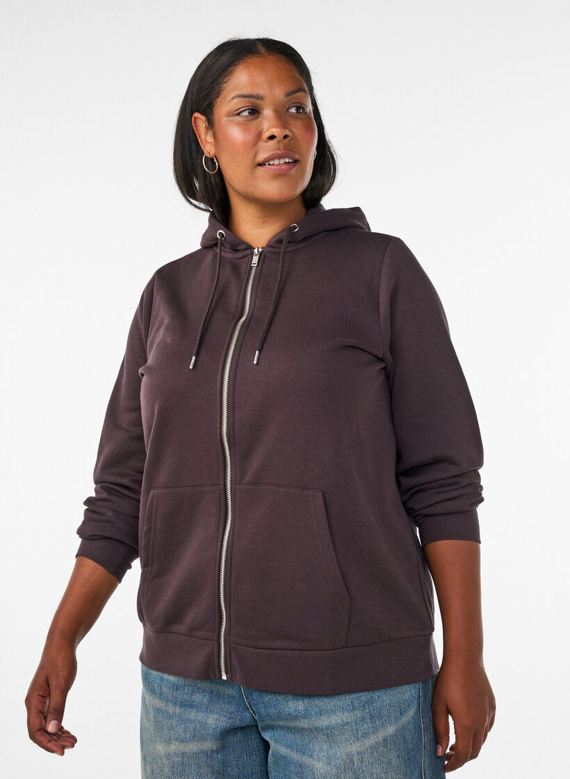Sweat h&aelig;ttetr&oslash;je med lynl&aring;s og lommer, Brun, Model image number 0