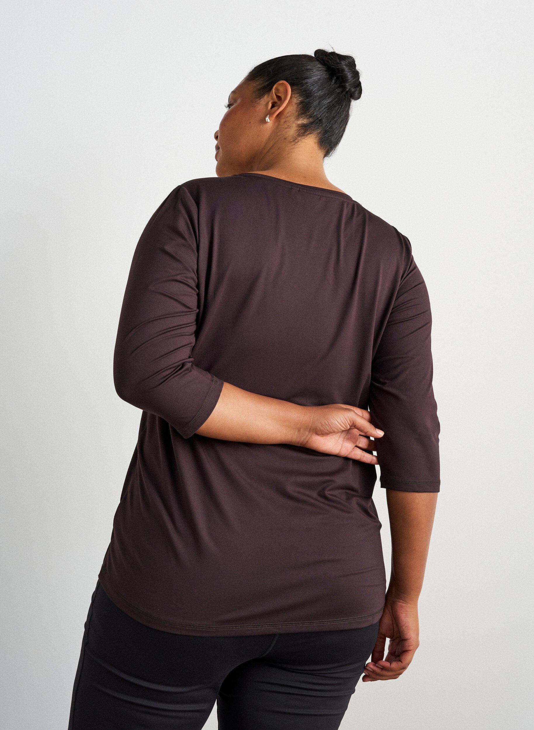 ZizziTr&aelig;ningsbluse med 3/4-&aelig;rmer, Brun, Model image number 2