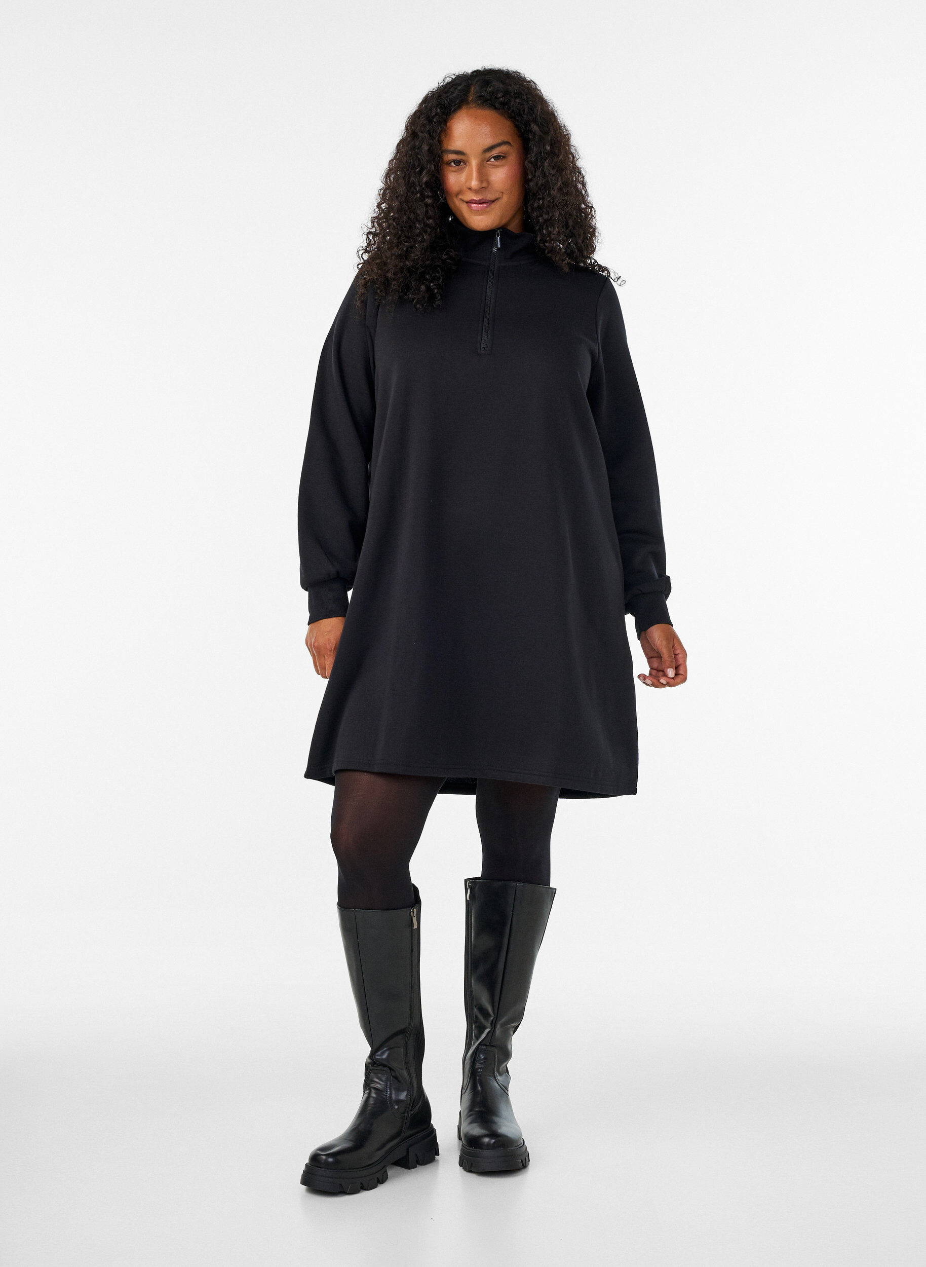 ZizziSweatkjole med h&oslash;j ribkrave og lynl&aring;s , Sort, Model image number 1